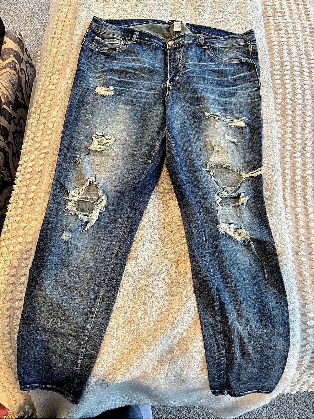 Refuge Distressed Straight Leg Jeans Waist 18 Blue